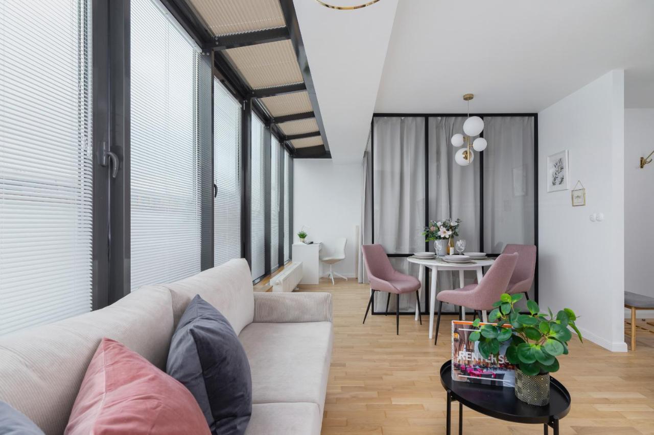 Politechnika Krakowska Apartment By Renters Prestige Esterno foto